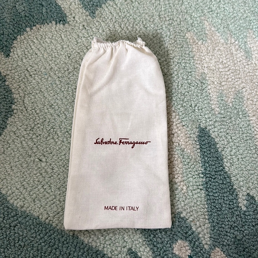 4x7.5” Salvatore Ferragamo Dust Bag With Shoelaces - Picture 1 of 3